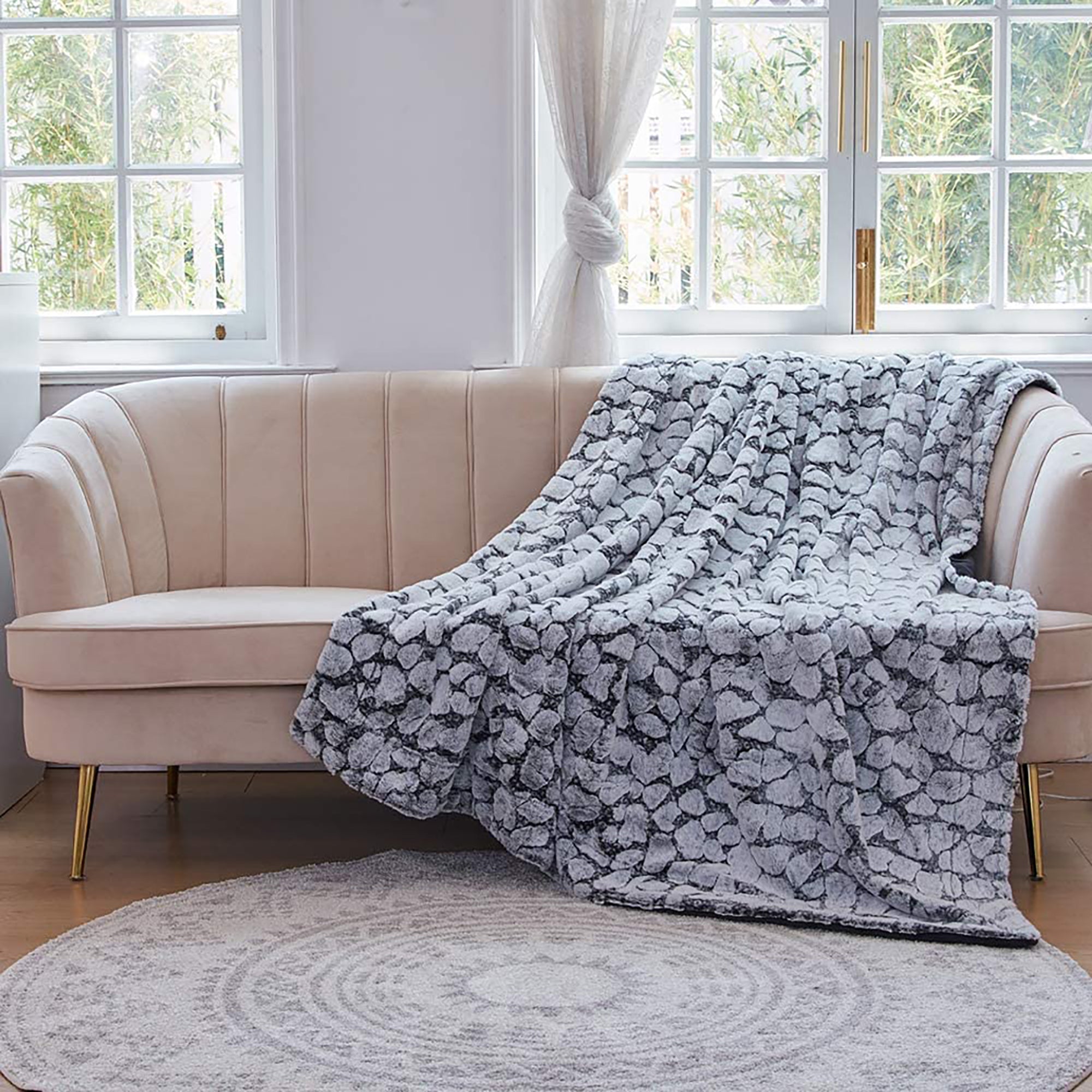 Rabbit Faux Fur Fleece Throw Blanket - Stone Pattern