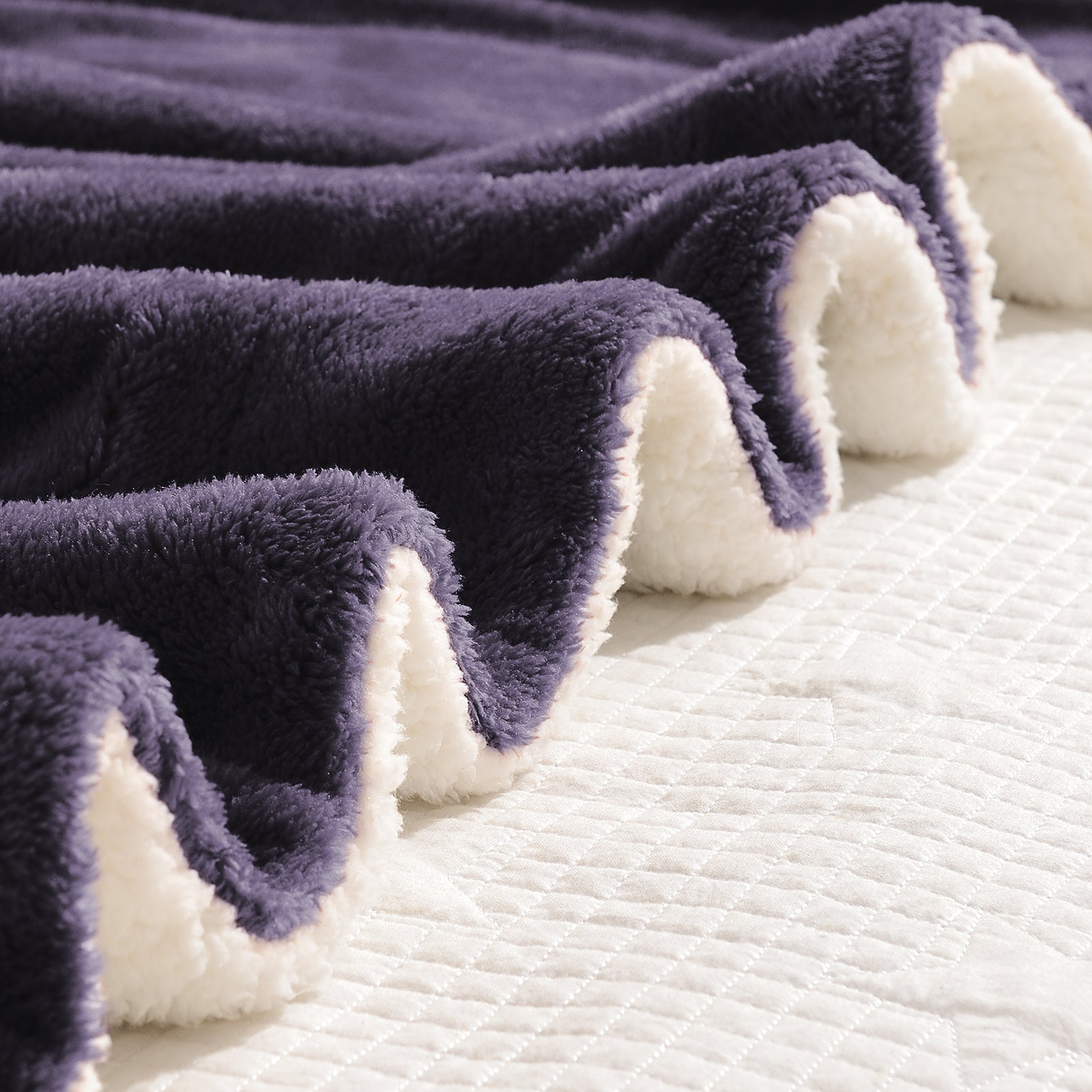 Polar Fleece Sherpa Throw Blanket