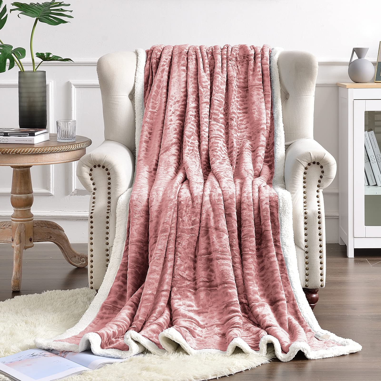 Veeshee Pink Animal Print and Mauve Fuzzy Color Block Small Blanket/Lo –  The Saved Collection